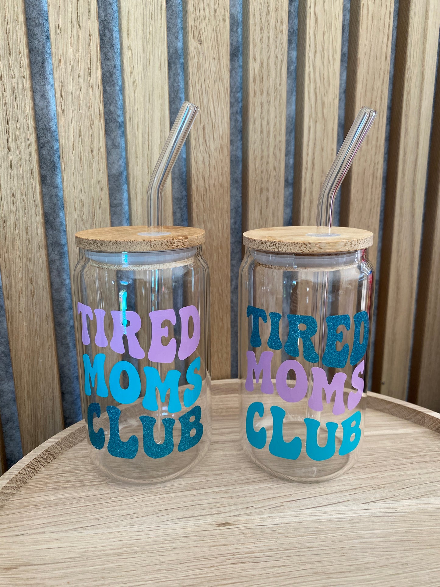 Trinkglas Tired Mom Club