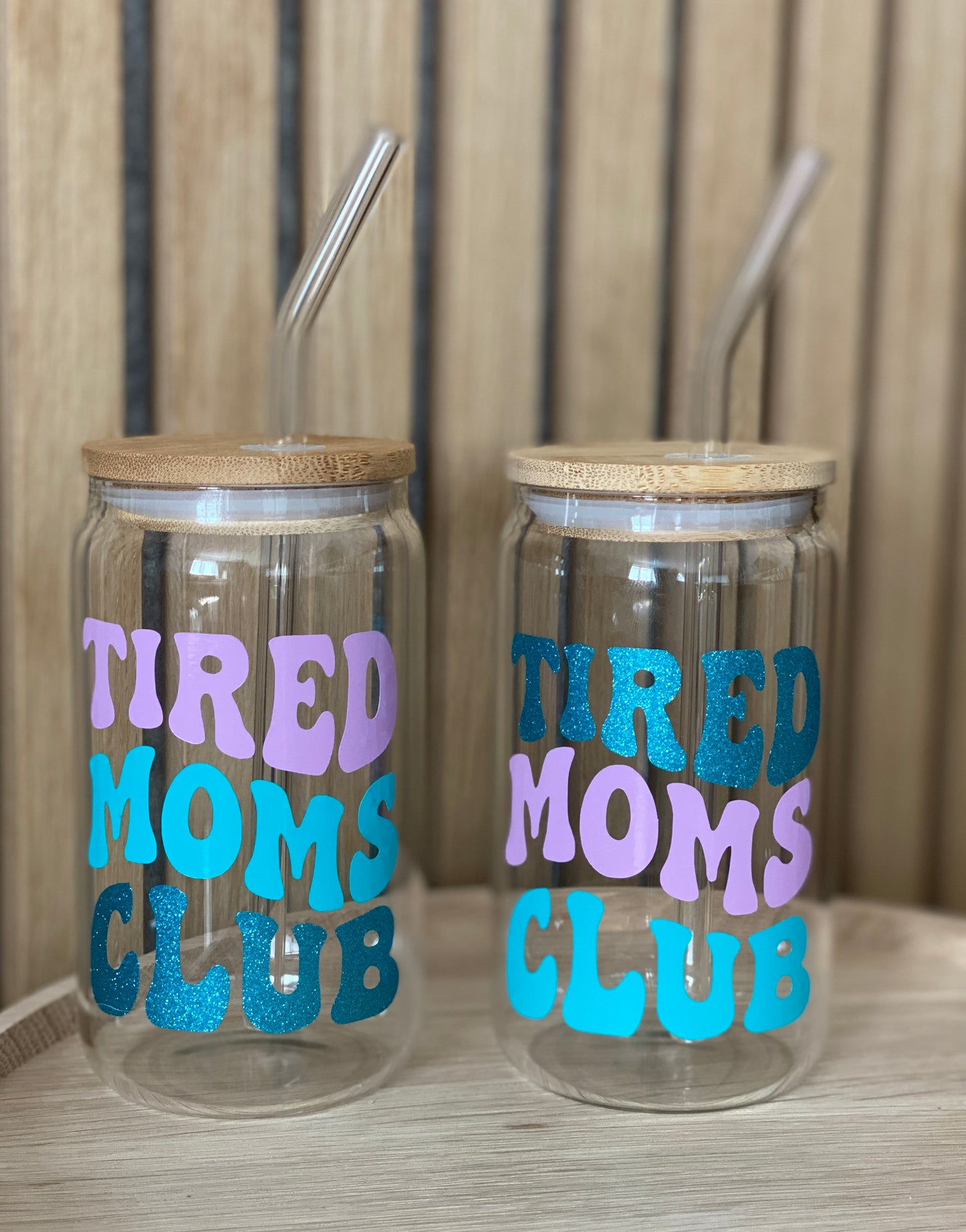 Trinkglas Tired Mom Club