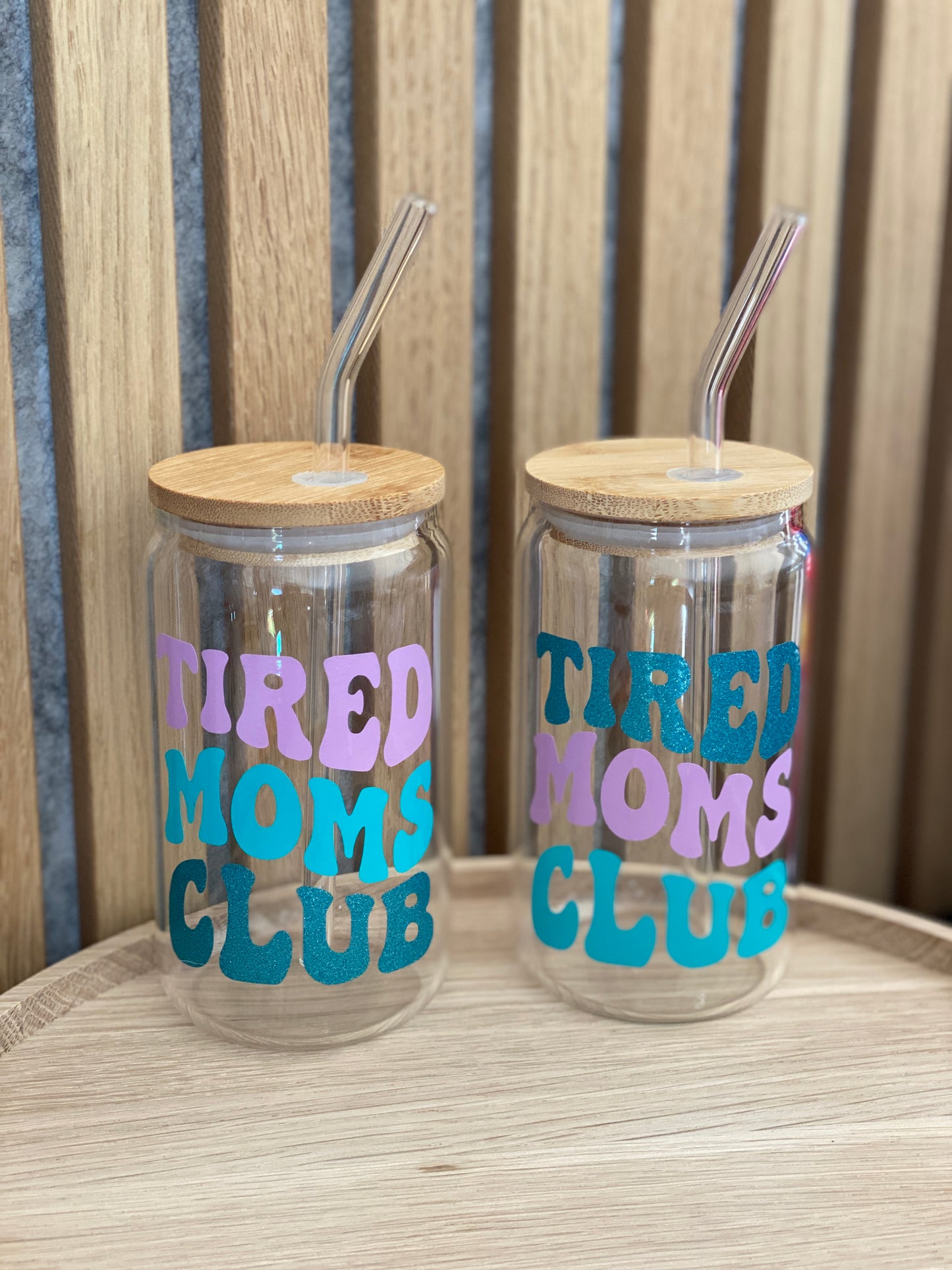 Trinkglas Tired Mom Club